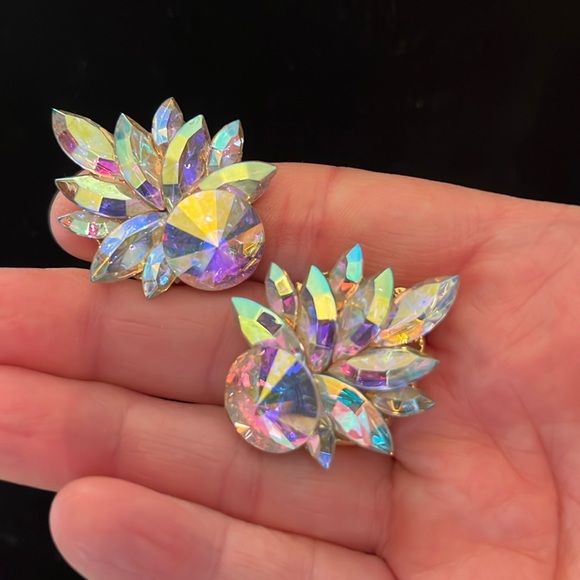 Michele Sugar Clip On Earrings Glass Aurora Borealis - Picture 2 of 4